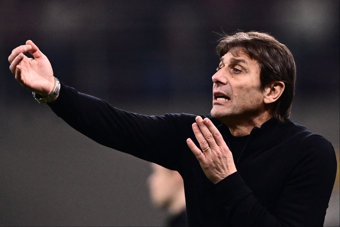 Antonio Conte merr ofertë zyrtare nga Napoli