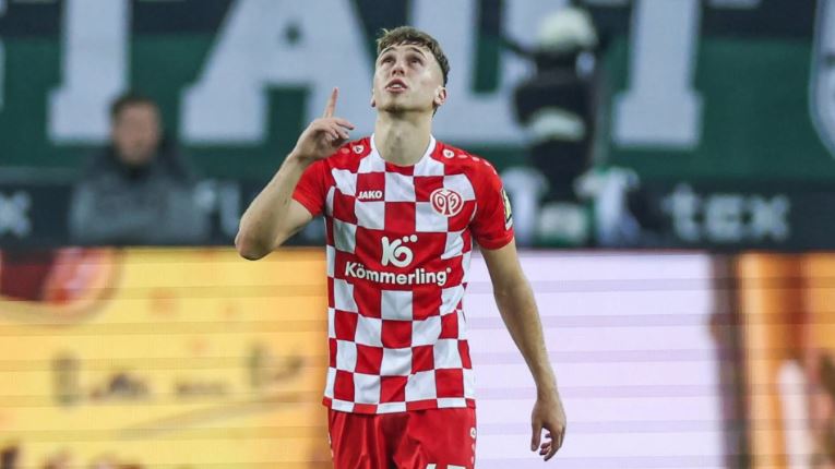 Gruda po vazhdon shkëlqimin në Bundesligë