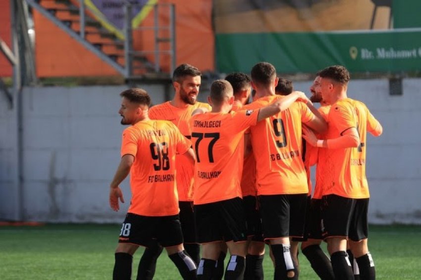 ​Klubi rumun kërkon dy yjet e Ballkanit