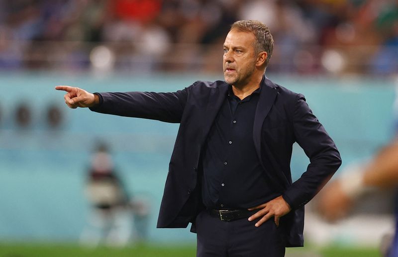 Te Barça janë të bindur për largimin e Çavit, Deko takon në Londër kandidatin kryesor për pankinën