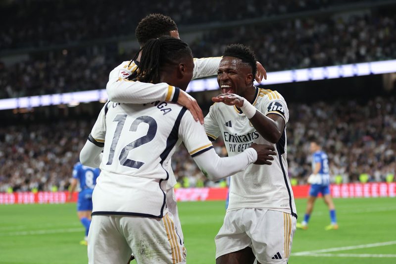 VIDEO/ Dominim kampionësh, Reali i Madridit dhuron spektakël me 5 yje në “Bernabeu”