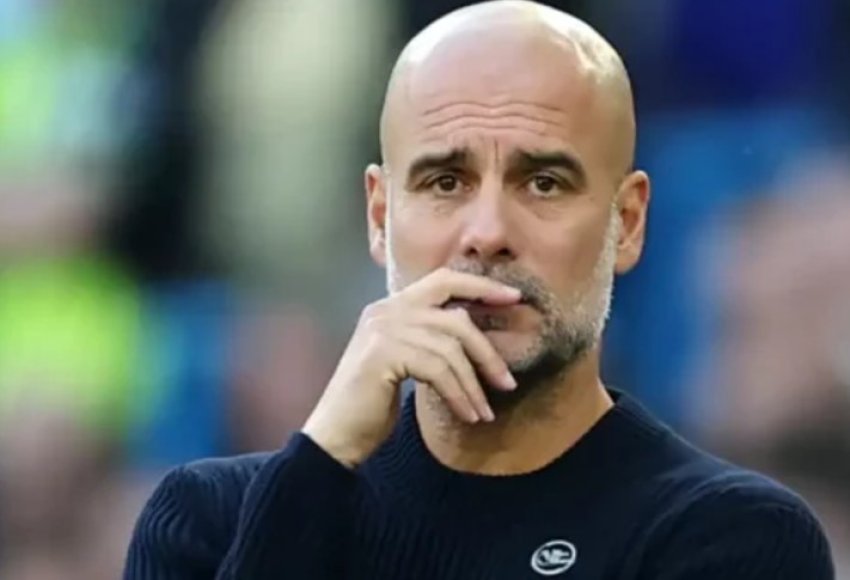 Neville tregon se si u bindë Guardiola ta vazhdojë kontratën