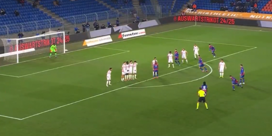 VIDEO/ Xherdan Shaqiri tregon klasin e tij, shënon me goditje dënimi