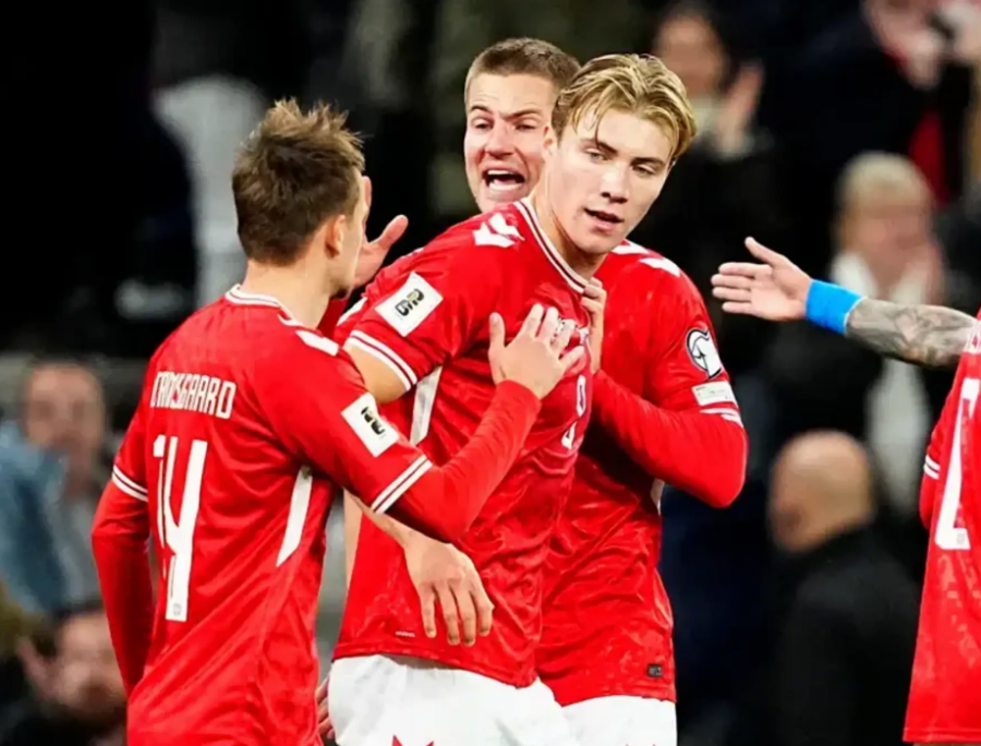 Danimarka ‘fundos’ Greqinë, fitojnë Kroacia dhe Polonia