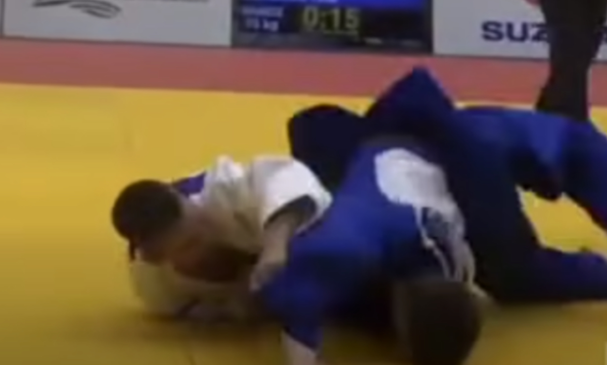 Djali i Driton Kukës e mposht garuesin serb dhe e fiton medaljen e bronztë në Kupën Evropiane