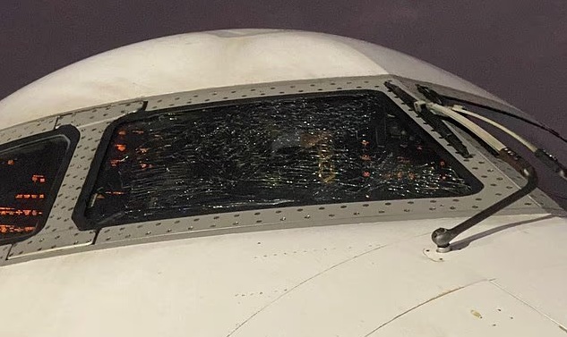 Frikë për kombëtaren nigeriane, avioni bën ulje emergjente pas një incidenti në ajër