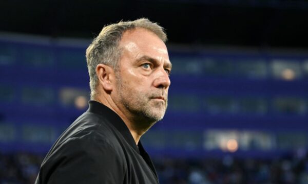 Hansi Flick mungon në “El Clasico”: Refuzohet ankesa e Barcelonës