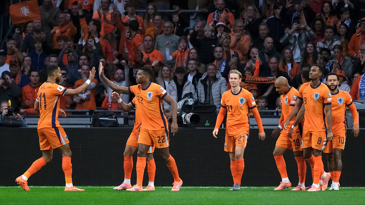 Holanda bën “poker”, McTominay dhe Adamas udhëheqin Skocinë