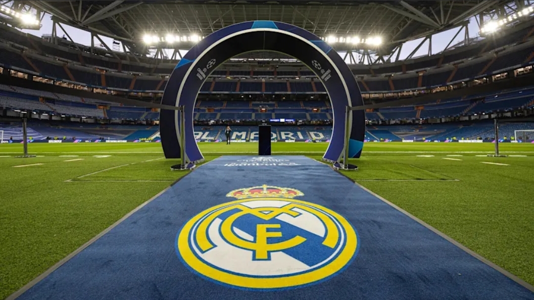 Real Madrid ja bën ‘bajat’ gjigantëve nga Premeriliga, po e transferon super lojtarin