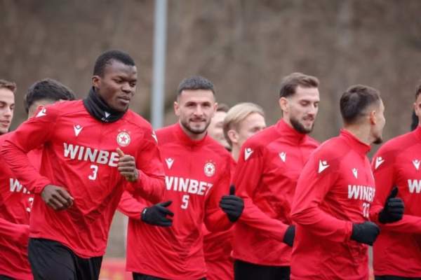 CSKA insiston në rinovimin e kontratës me Dellovën