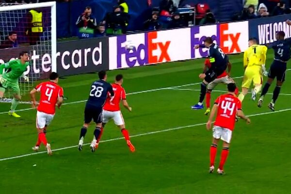 Tabloja e plotë e Champions League: 8 ekipet e para, 16 ekipet e play-offit dhe 12 ekipet e skualifikuara