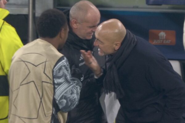 Skandal/ Spalleti e godet me shuplak futbollistin e Juventusit