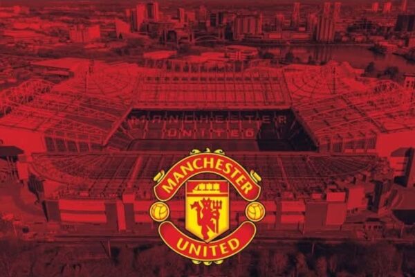 Man Utd ia hap derën e largimit edhe një tjetër ylli