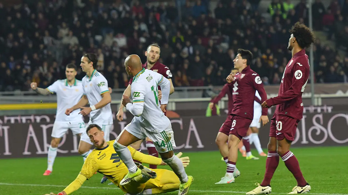 Roma ngjitet me Malen dhe Dybala, kalon Juven në garën për një vend në Champions