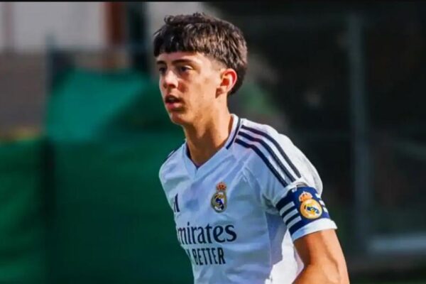 Ylli i Real Madridit që nuk ka debutuar ende me ekipin e parë, por kushton 100 milionë euro deri tani…