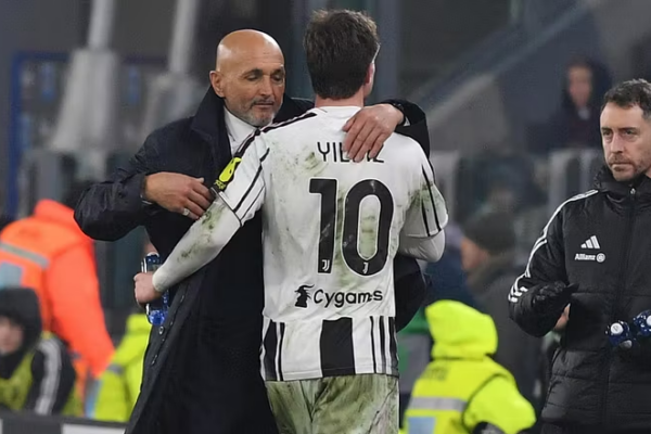 Juve, mision rinovimesh të dyfishta. Zhvillimet e fundit për Yildiz dhe e ardhmja e Spallettit