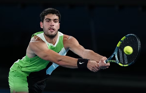 Australian Open/ Alcaraz sfidon Zverev për një vend në finale