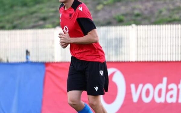 Genoa insiston për Asllanin