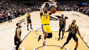 LA Lakers rikthehet tek fitoret-Houston Rockets mund në shtëpi Indiana Pelicans