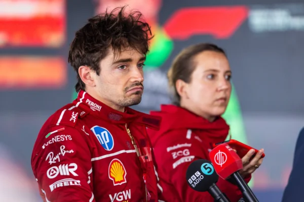 E bujshme! Leclerc largohet nga Ferrari në fund të sezonit, gati transferimi tek Aston Martin