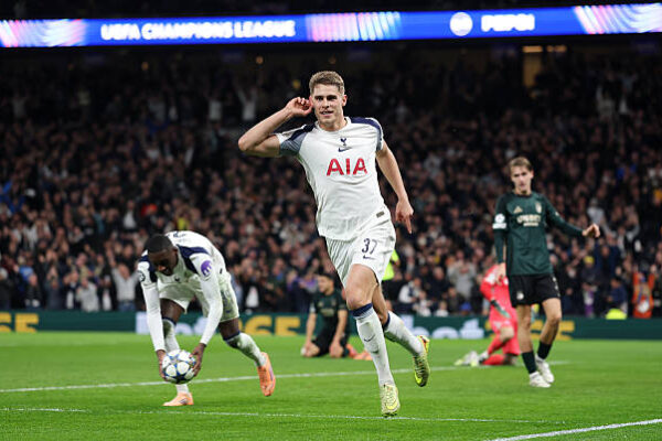 Micky van de Ven në radarin e gjigantit anglez Liverpool