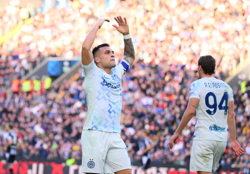 Mjafton Lautaro, Interi largohet me 3 pikë nga Udine