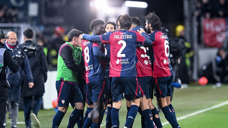 Juventusi e ndal vrapin në Cagliari, Spalletti pëson humbjen e dytë në krye të “Zonjës”