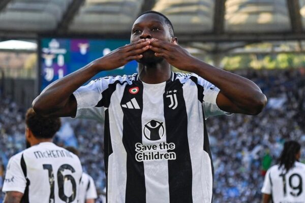 Juventusi fokusohet te tre emra për goditjen në sulm, mes tyre edhe Kolo Muani