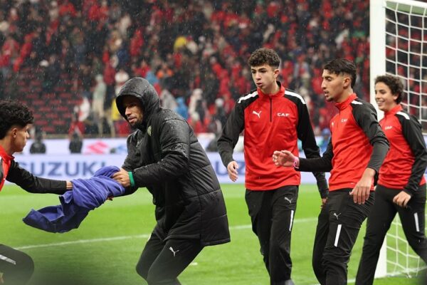 Lufta e turpshme e peshqirit! Marokenët bënë gjithçka për t’ia rrëmbyer portierit kundërshtar