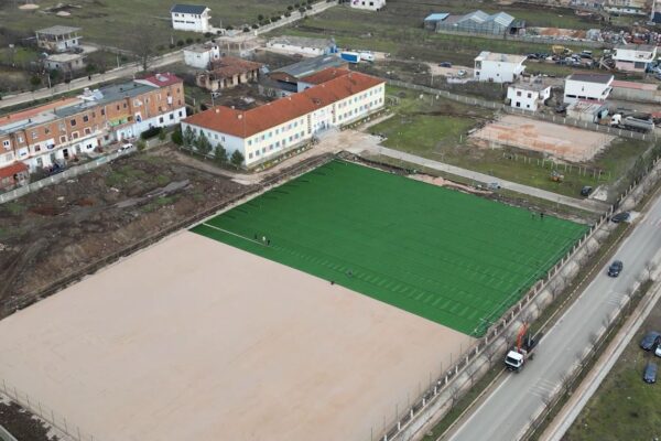 Investim nga FSHF dhe Bashkia Prrenjas, drejt përfundimit dy fusha të reja