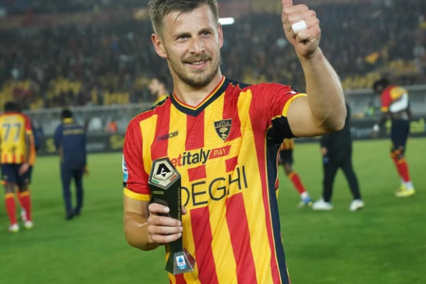 Mungon vetëm zyrtarizimi, Ramadani rinovon kontratën me Leçen