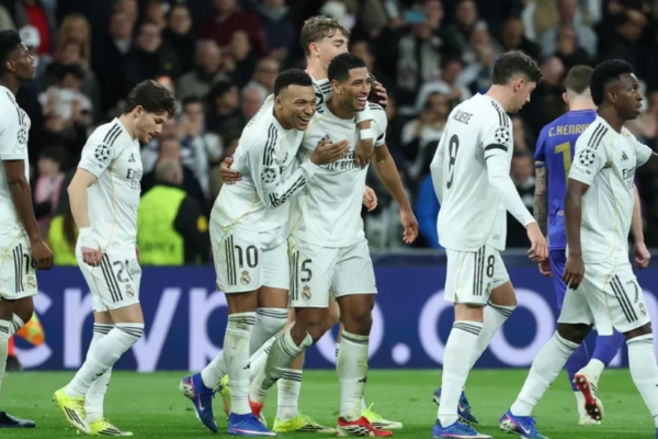 Një yll i Real Madridit pranë largimit, klubet e Ligës Premier përgatisin ofertat