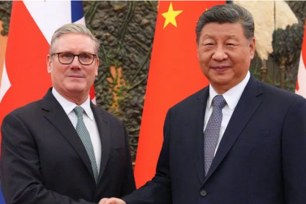 Topi i Arsenal-Man.Utd ishte dhuarta e veçantë e Sir Keir Starmer për Xi Jinping