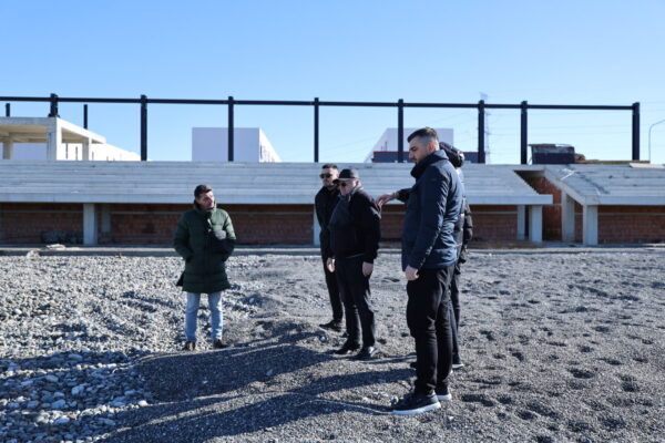 Stadiumi i ri i Valiasit me mbështetjen e FSHF-së, në fazë të avancuar punimesh