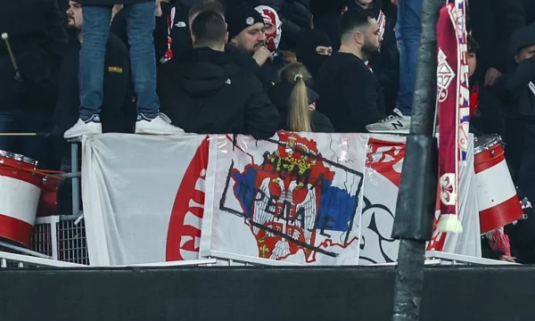 Provokim i rëndë në stadiumin e Francës – Flamur për Kosovën “si pjesë e Serbisë” në ndeshjen Lille–Zvezda