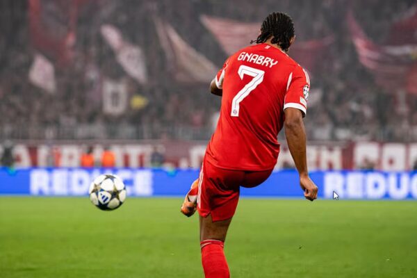 Serge Gnabry rinovon me Bayern, bën sakrificën e madhe vetëm për të qëndruar te bavarezët