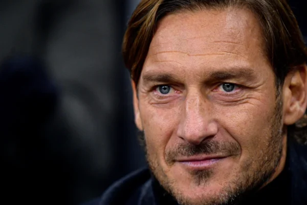 Francesco Totti po rikthehet tek Roma, do të ketë pagë prej 1 milionë eurosh