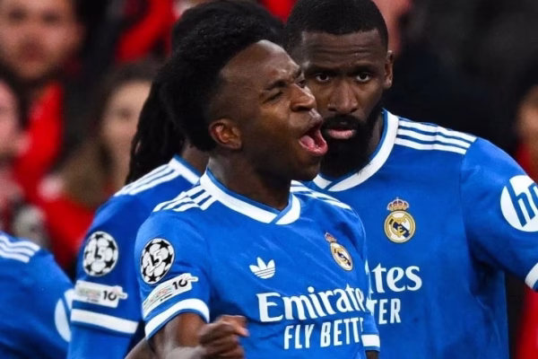 Real Madridi vazhdon rrugën në Champions