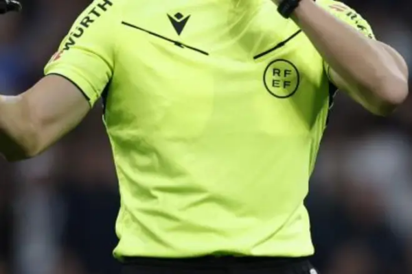 Arbitri spanjoll akuzohet për sulm sek*ual; telefoni dhe kamerat zbuluan të vërtetën