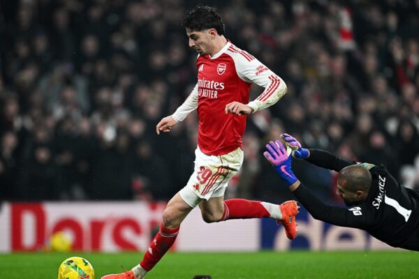 Carabao Cup: Arsenali, finalisti i parë