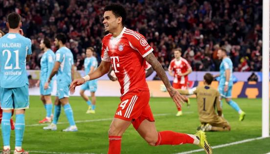 Bayern, fitore me 5 gola