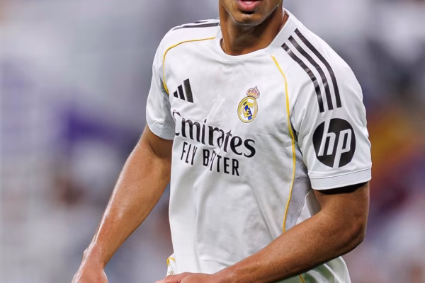 Bellingham i mungon Realit një muaj