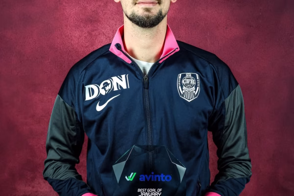 Korenica merr çmimin për golin e muajit te Cluji