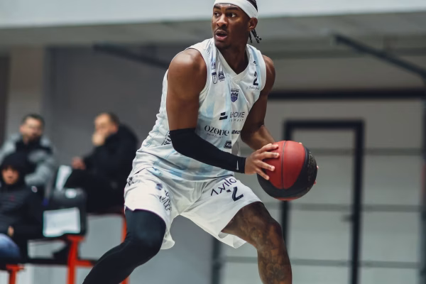 Prishtina pret Pejën në kryeqytet