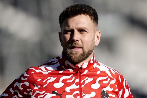 Allegri: “Po afron rikthimi i Gimenez”. Për Fullkrug: “Ai gisht, herët a vonë, do të ngjitet”