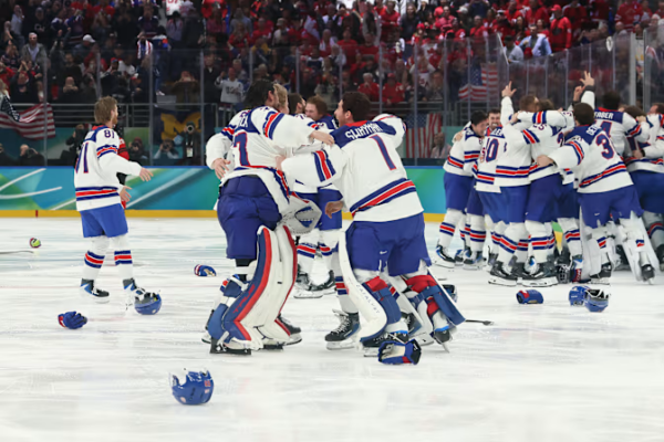 Hokej mbi akull: SHBA-ja fiton medaljen e artë, Jack Hughes vendos finalen në kohën shtesë!