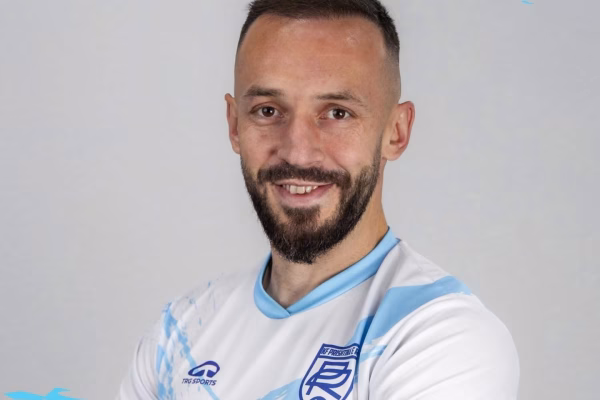 Arbër Prekazi i bashkohet klubit të futbollit,  Prishtina e Re