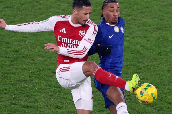 Arsenali kalon në finalen e Kupës së Ligës