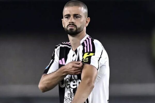 Super shkëmbim: Bomberi te Juve, Zhegrova në Premier League