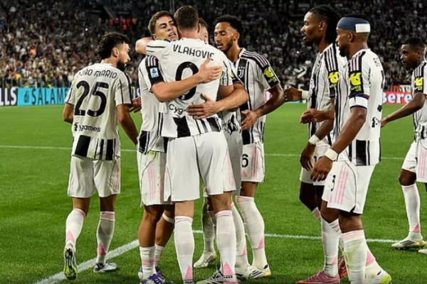 Juventus planifikon dy goditjet e para të verës, me kosto zero. Një nga rivalët dhe tjetri nga Premier League